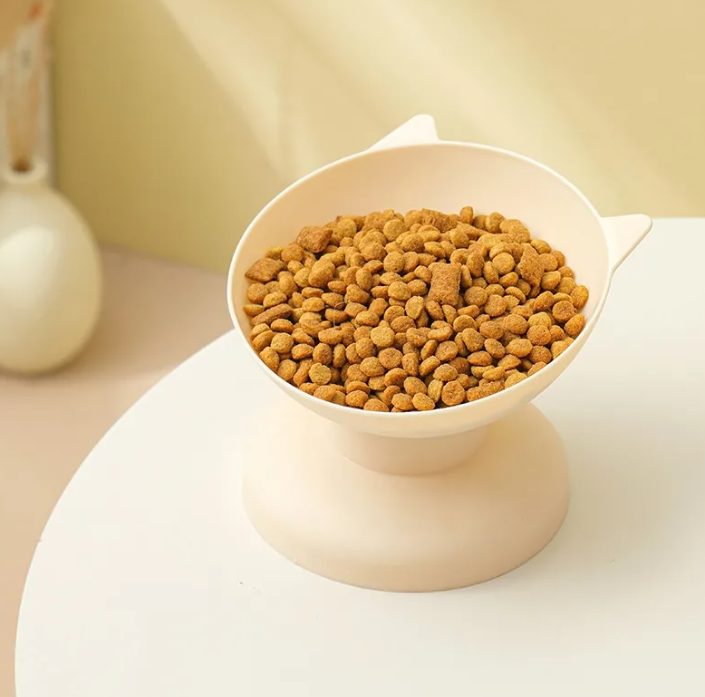 Tilted Elevated Pet Food Bowl