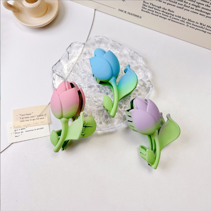 Frosted Flower Claw Clip